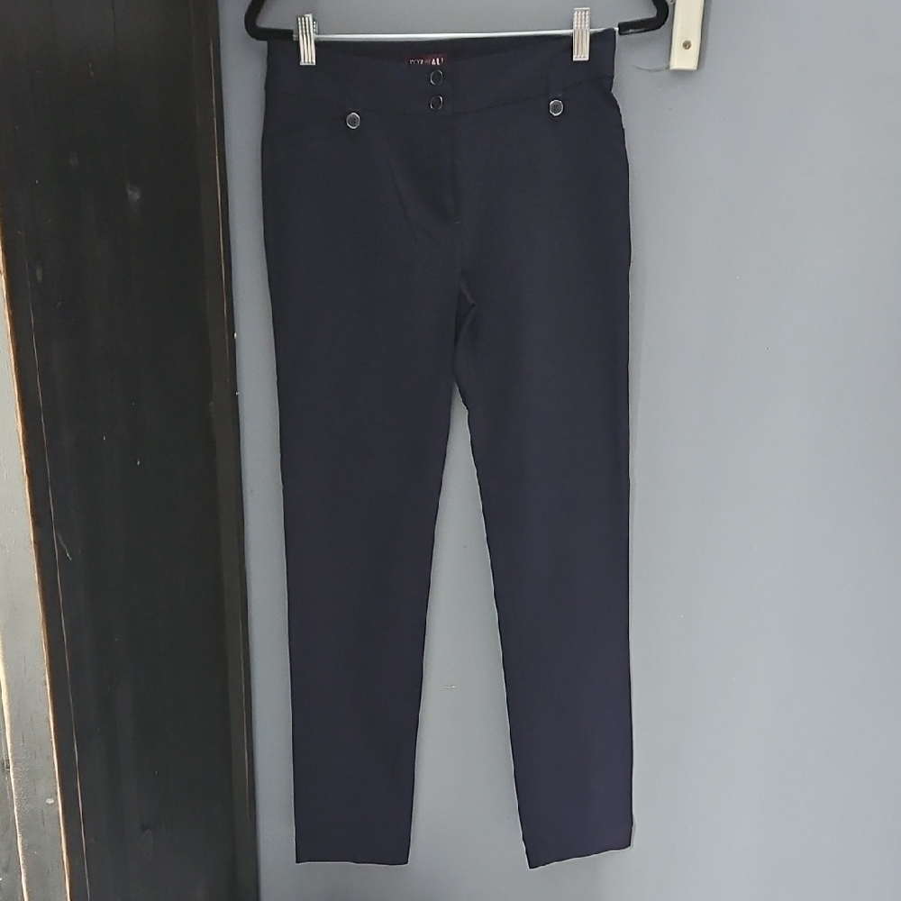 #35 Roz & Ali Burgundy Logo Tag on Navy Garment Sz 4 Stretchy